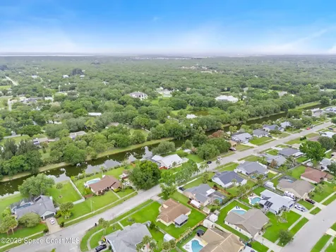 2582 Empire Avenue E Melbourne FL 32934