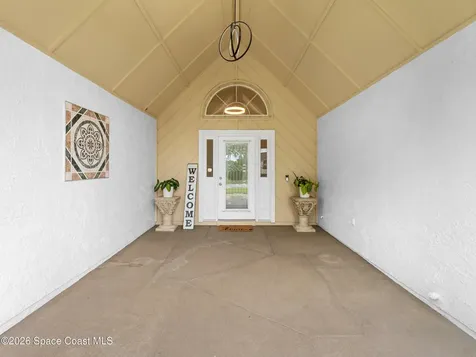 2582 Empire Avenue E Melbourne FL 32934