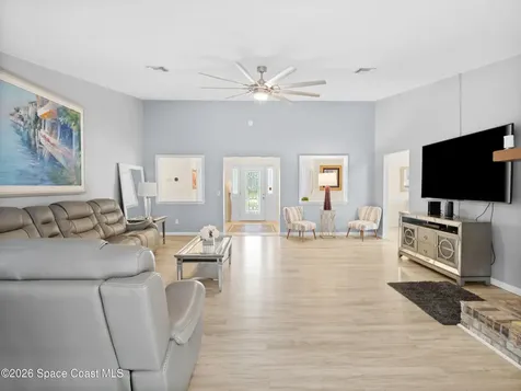2582 Empire Avenue E Melbourne FL 32934