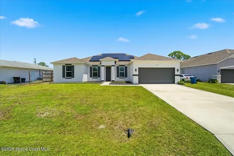 777 Indigo Street SE Palm Bay FL 32909