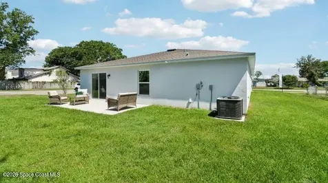 142 Fayetteville Street SW Palm Bay FL 32908