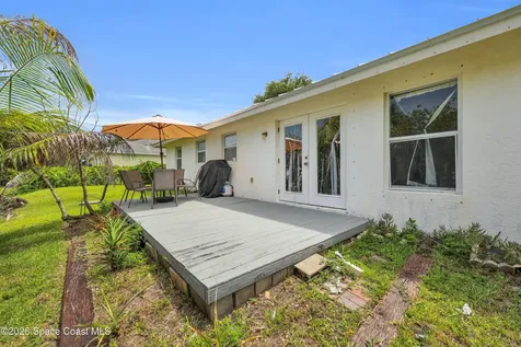 1295 12th Avenue SW Vero Beach FL 32962