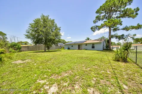 206 San Luis Street SW Palm Bay FL 32908