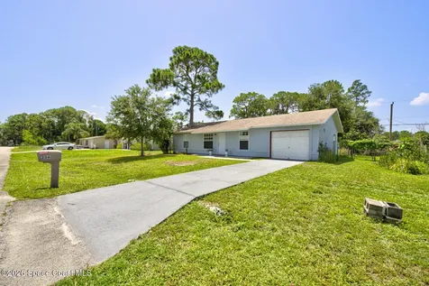 206 San Luis Street SW Palm Bay FL 32908