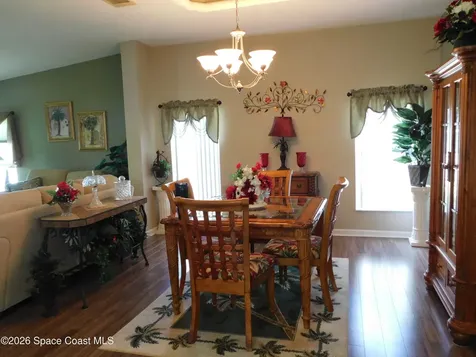 414 Sioux Boulevard Oak Hill FL 32759