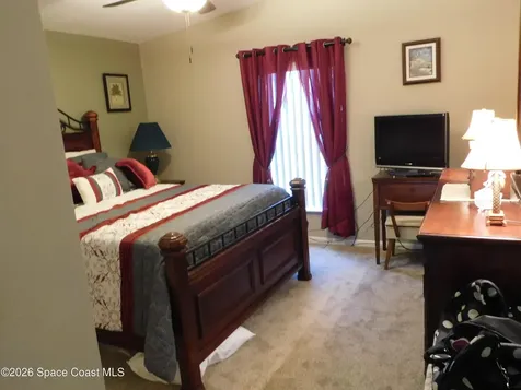 414 Sioux Boulevard Oak Hill FL 32759