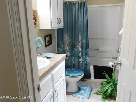 414 Sioux Boulevard Oak Hill FL 32759