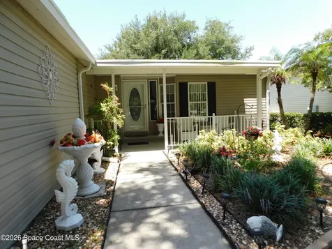 414 Sioux Boulevard Oak Hill FL 32759
