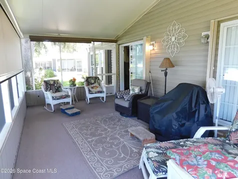 414 Sioux Boulevard Oak Hill FL 32759