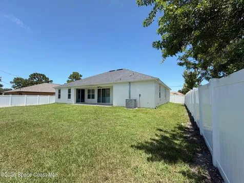 382 Eldron Boulevard NE Palm Bay FL 32907