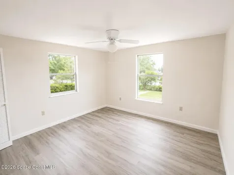 581 Borraclough Avenue NW Palm Bay FL 32907
