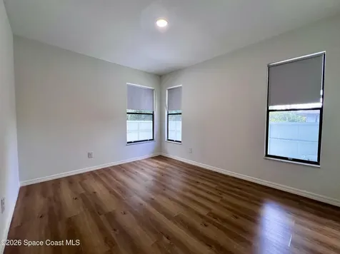 1914 Dipol Courtway Titusville FL 32780