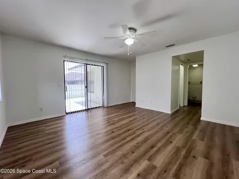 1914 Dipol Courtway Titusville FL 32780