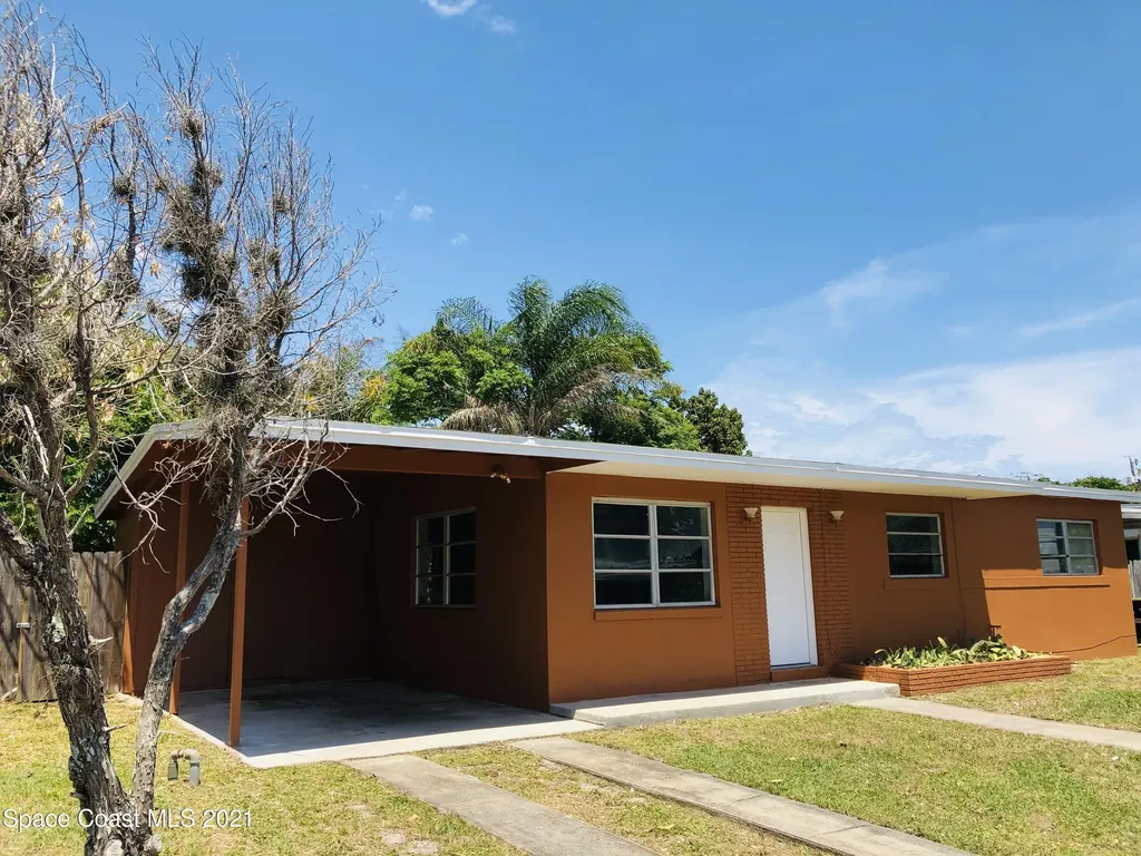2957 Garden Terrace NE Palm Bay FL 32905