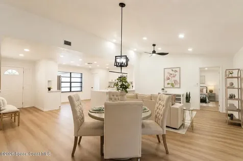 1137 Hill Avenue NW Palm Bay FL 32907