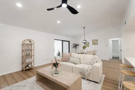 1137 Hill Avenue NW Palm Bay FL 32907