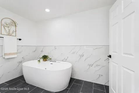 1137 Hill Avenue NW Palm Bay FL 32907