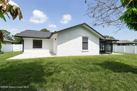 1137 Hill Avenue NW Palm Bay FL 32907