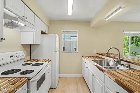 2294 Fox Hollow Drive Titusville FL 32796