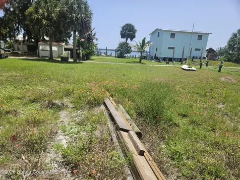 29 Vip Island Grant-valkaria FL 32949