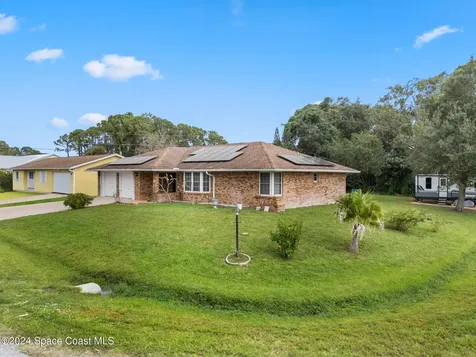 1005 Crazyhorse Avenue NW Palm Bay FL 32907