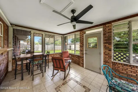 1005 Crazyhorse Avenue NW Palm Bay FL 32907