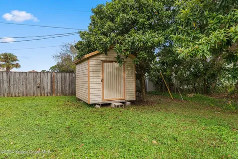 1005 Crazyhorse Avenue NW Palm Bay FL 32907