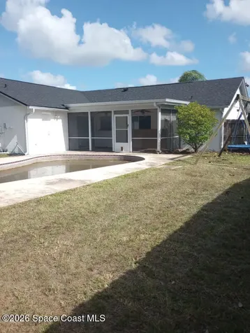 1073 Banks Street NW Palm Bay FL 32907