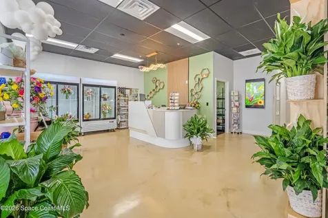 2121 E Semoran Boulevard Apopka FL 32703