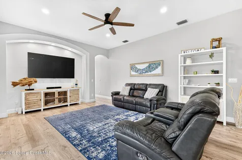 5941 Newbury Circle Melbourne FL 32940