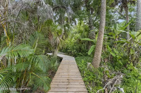 881 Mandarin Drive NE Palm Bay FL 32905