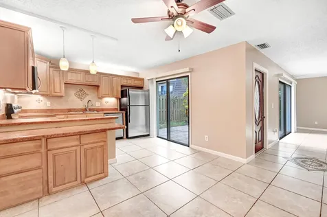 2111 Vista Oaks Circle NE Palm Bay FL 32905