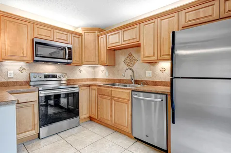 2111 Vista Oaks Circle NE Palm Bay FL 32905