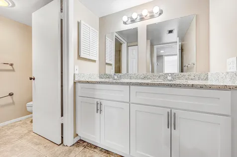 2111 Vista Oaks Circle NE Palm Bay FL 32905