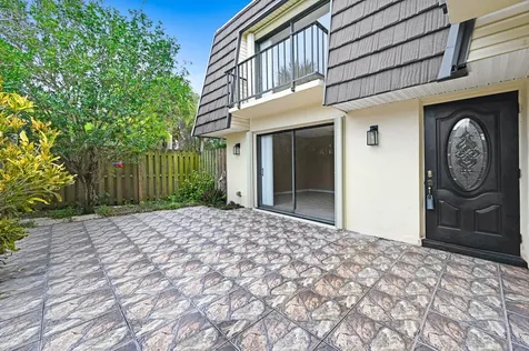 2111 Vista Oaks Circle NE Palm Bay FL 32905
