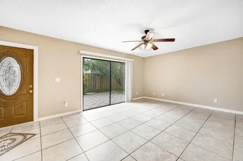 2111 Vista Oaks Circle NE Palm Bay FL 32905