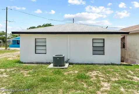 419 N 8th Street Haines City FL 33844