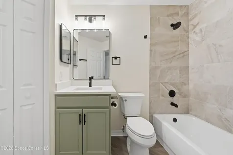 584 Laurel Oak Court NE Palm Bay FL 32907