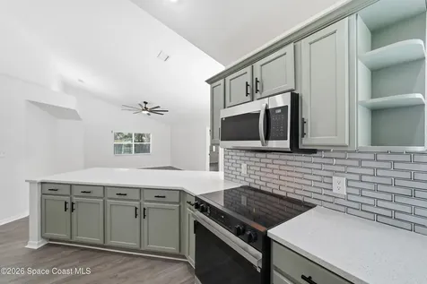 584 Laurel Oak Court NE Palm Bay FL 32907
