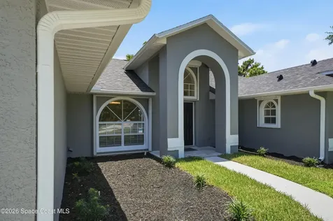 584 Laurel Oak Court NE Palm Bay FL 32907