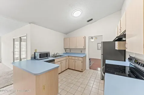 2626 Trinity Avenue SE Palm Bay FL 32909