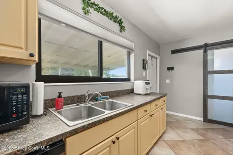932 Glenmore Circle Melbourne FL 32901