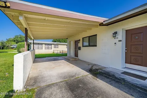 932 Glenmore Circle Melbourne FL 32901