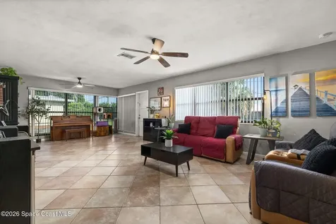 932 Glenmore Circle Melbourne FL 32901