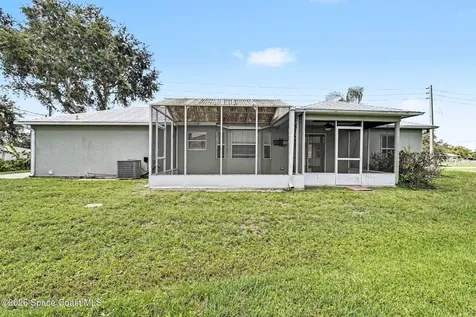 880 Vocelle Avenue Sebastian FL 32958