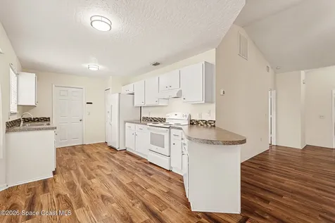 880 Vocelle Avenue Sebastian FL 32958
