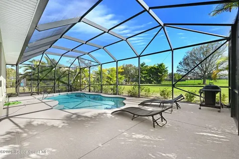 4268 Gardenwood Circle Grant FL 32949