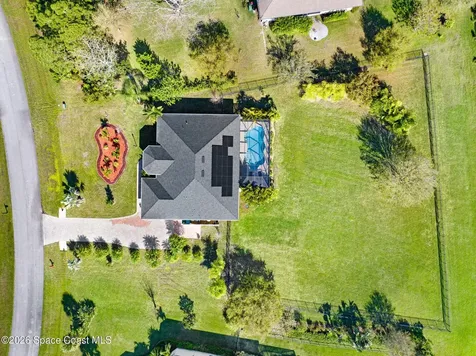 4268 Gardenwood Circle Grant FL 32949