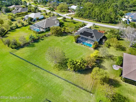 4268 Gardenwood Circle Grant FL 32949
