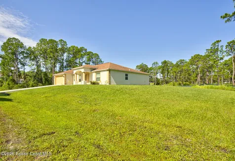 770 Harriet Avenue SW Palm Bay FL 32908